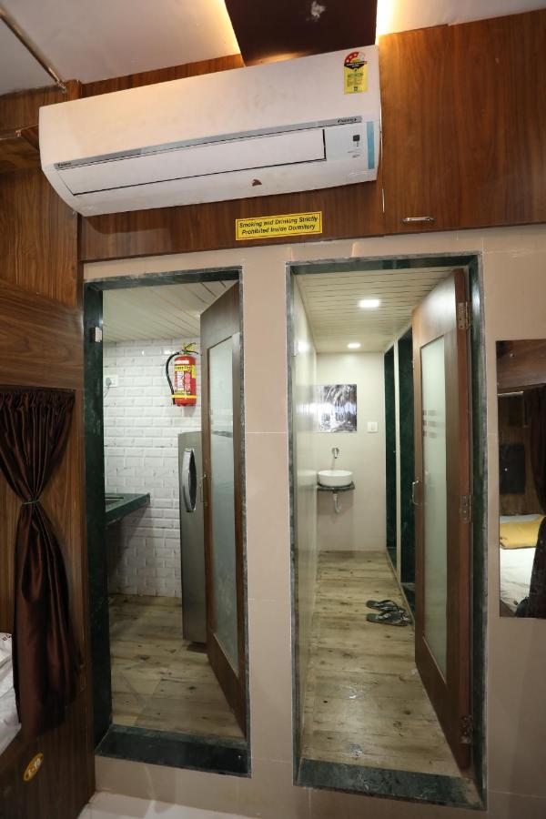Mango Marol Dormitory Mumbai Kültér fotó