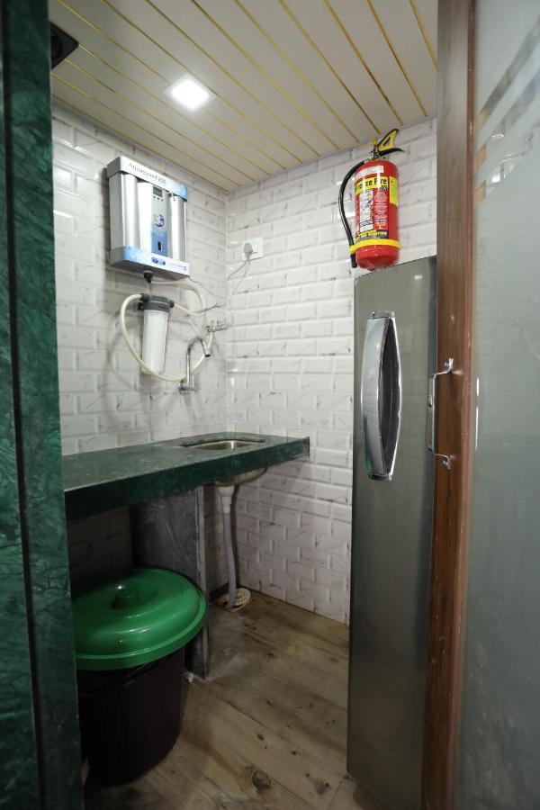 Mango Marol Dormitory Mumbai Kültér fotó